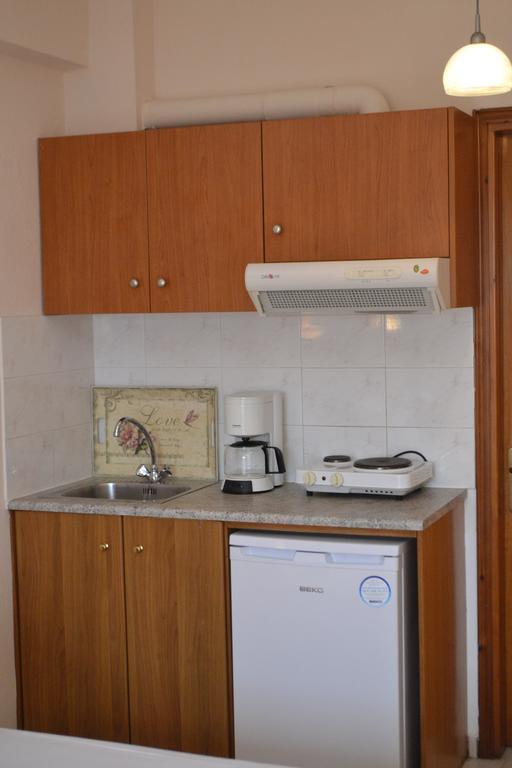Atira Apart Hotel Olympiakí Aktí Екстериор снимка