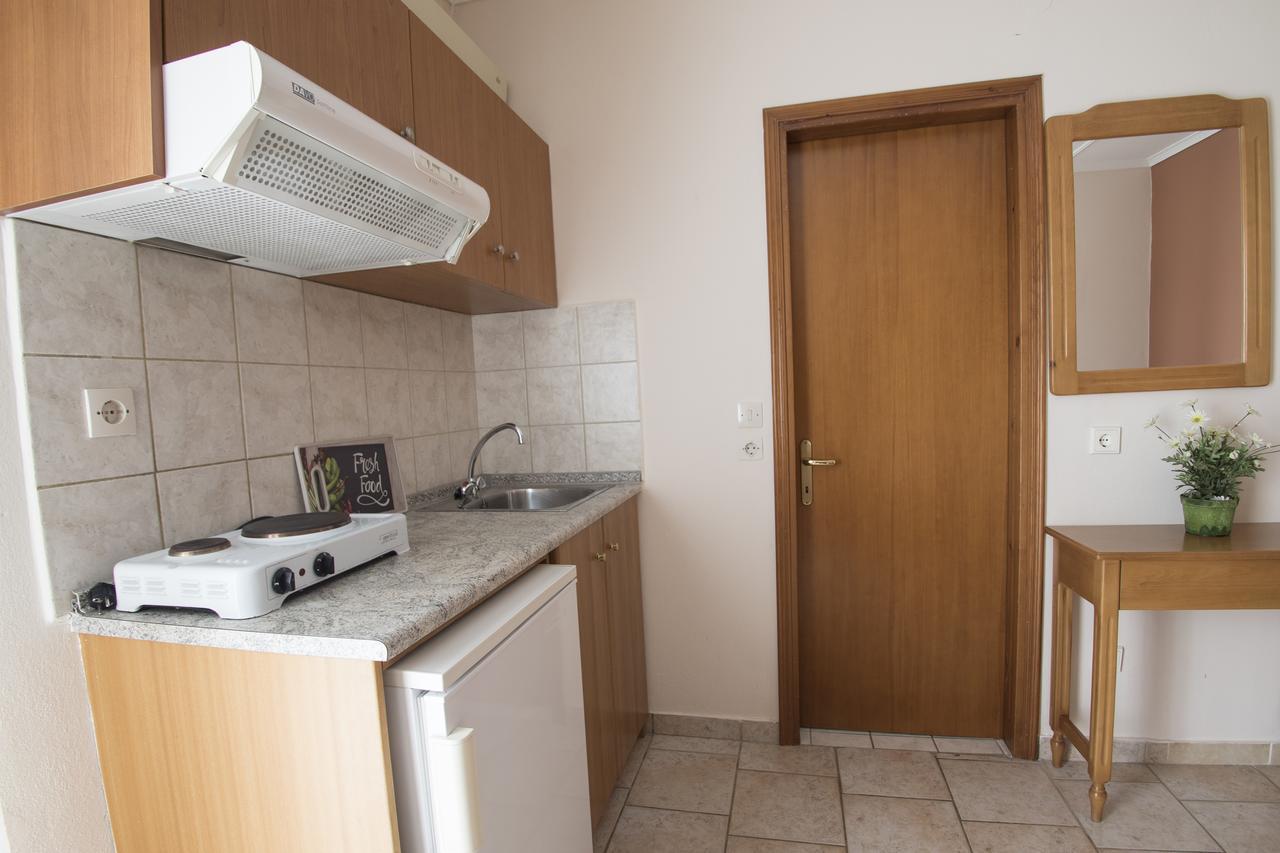 Atira Apart Hotel Olympiakí Aktí Екстериор снимка