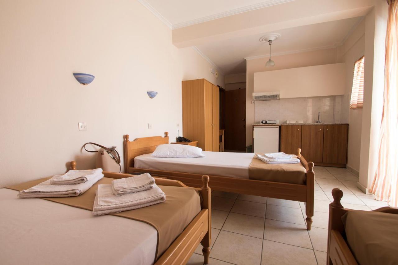 Atira Apart Hotel Olympiakí Aktí Екстериор снимка