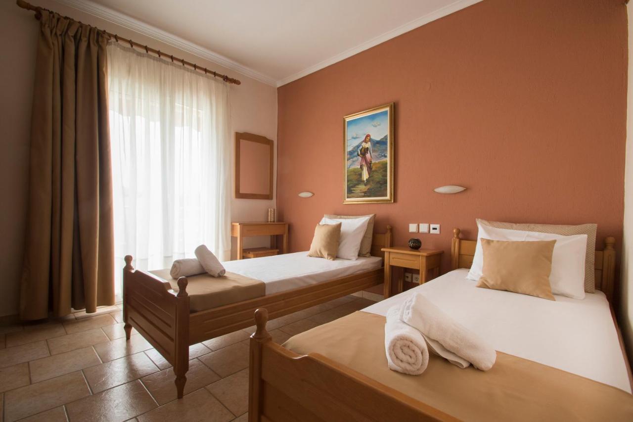 Atira Apart Hotel Olympiakí Aktí Екстериор снимка